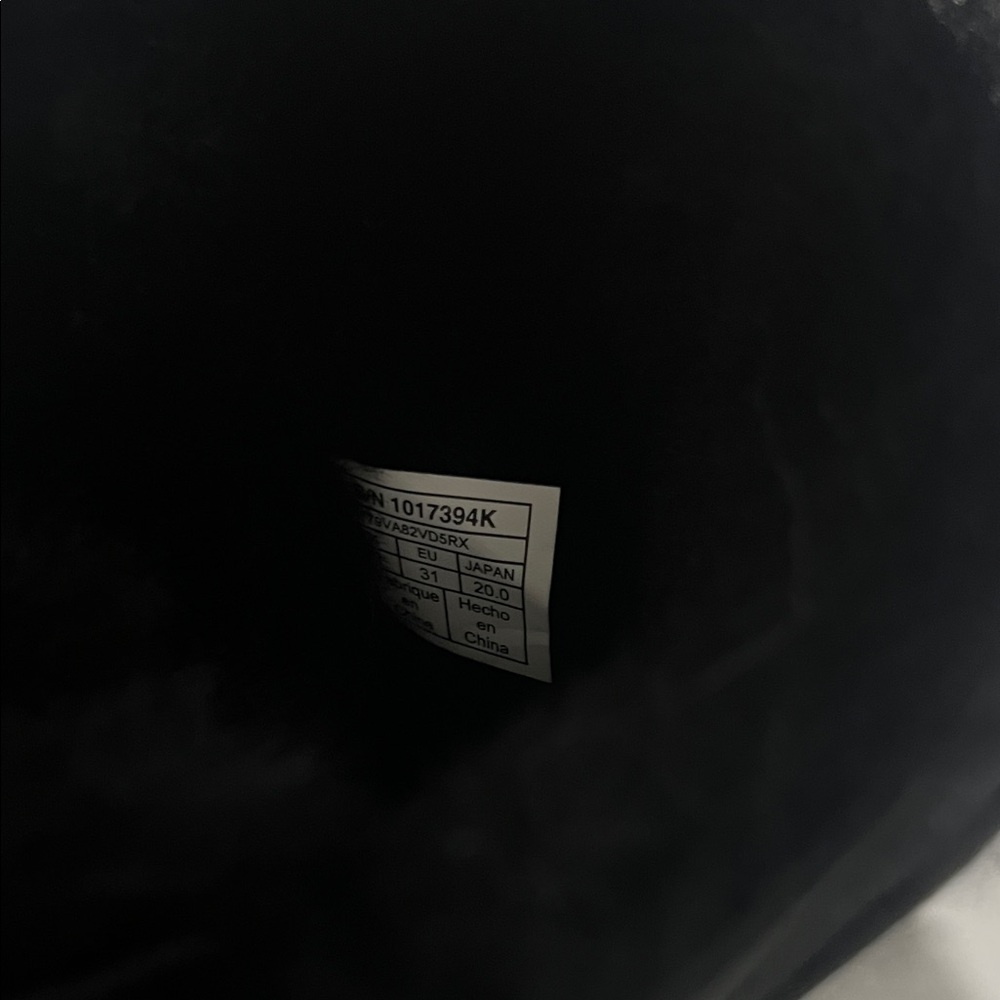 UGG kids Black Boots with Bows - Picture 4 of 4